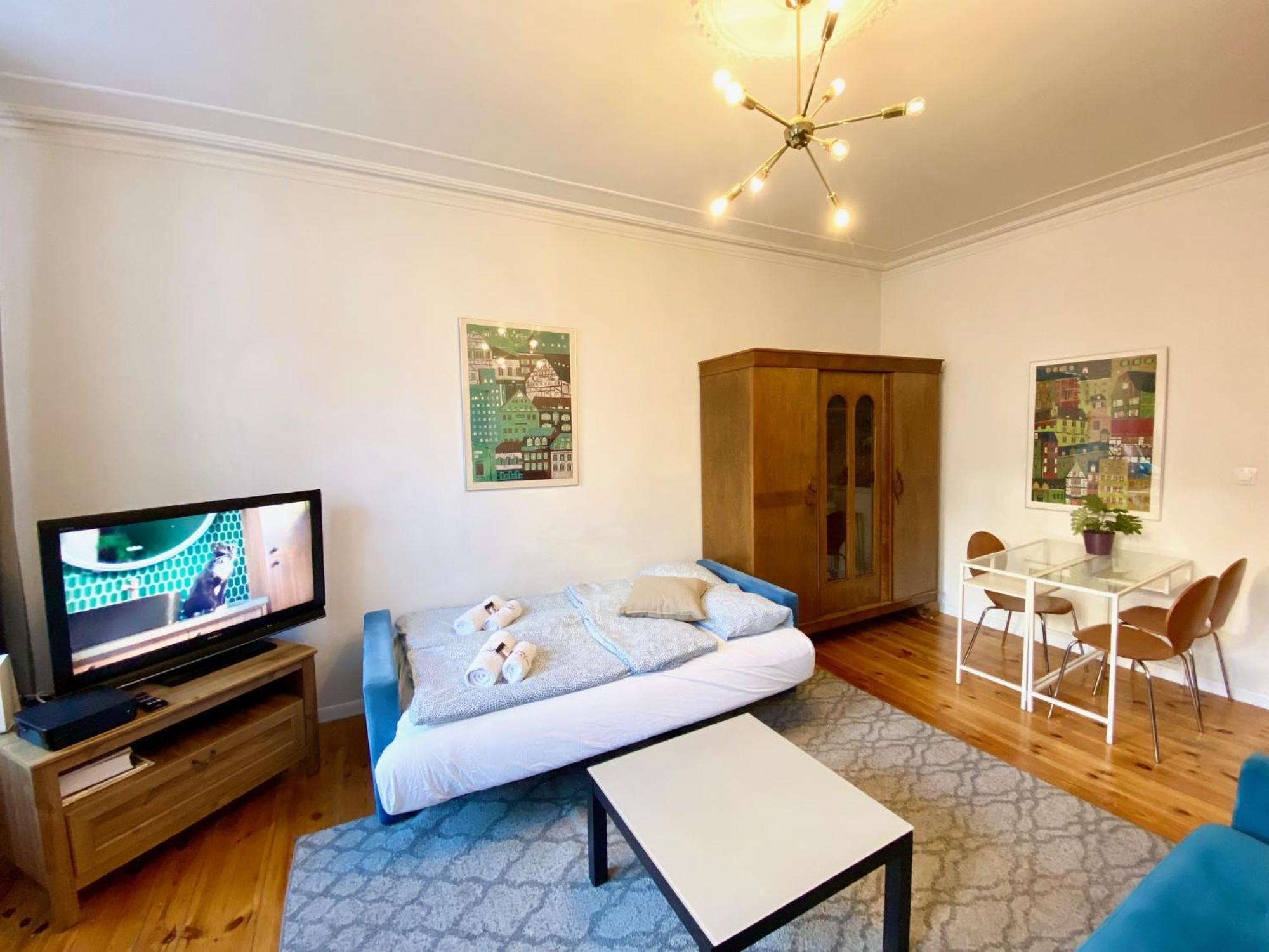 Lts Rent Comfortable Old Town & Art, Three Rooms *